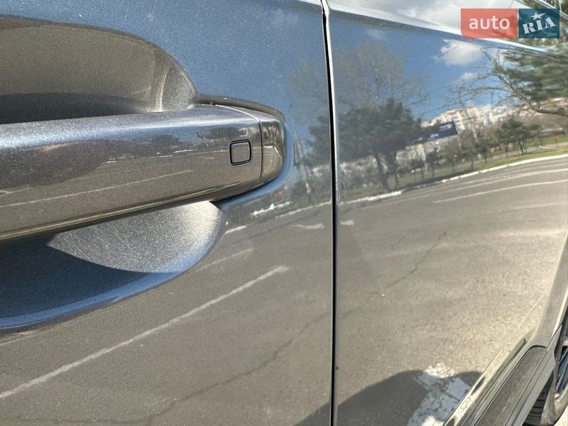 Внедорожник / Кроссовер Audi Q7 2016 в Одессе