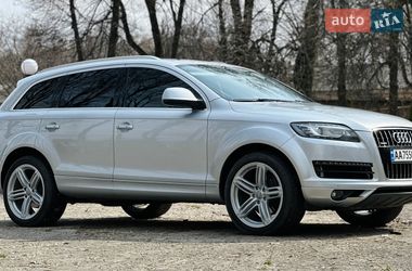 Позашляховик / Кросовер Audi Q7 2010 в Києві