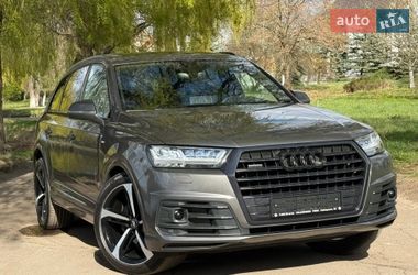 Позашляховик / Кросовер Audi Q7 2018 в Рівному