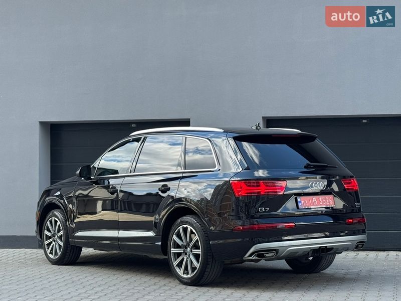Внедорожник / Кроссовер Audi Q7 2017 в Тернополе
