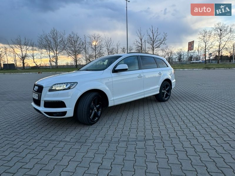 Позашляховик / Кросовер Audi Q7 2013 в Миколаєві
