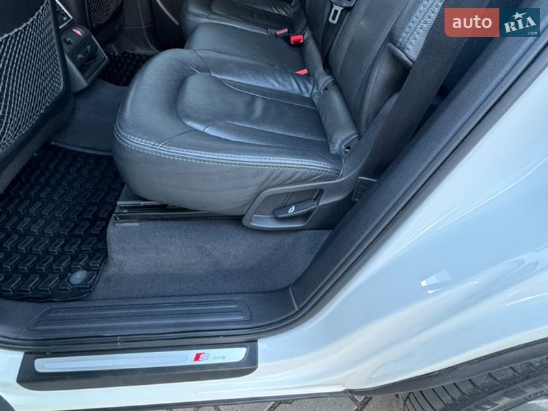 Позашляховик / Кросовер Audi Q7 2013 в Миколаєві