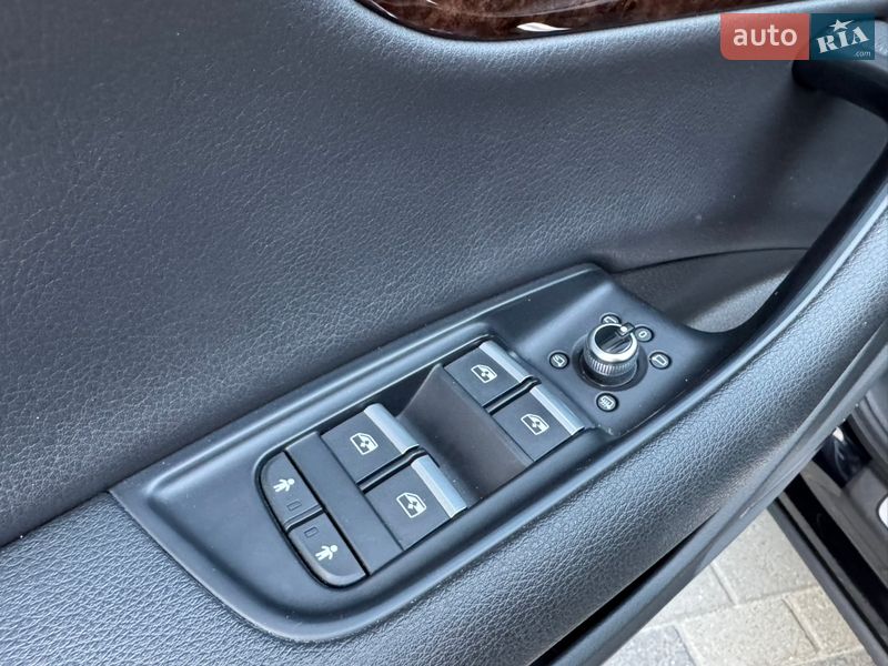 Позашляховик / Кросовер Audi Q7 2016 в Дніпрі фото 17 Позашляховик / Кросовер Audi Q7 2016 в Дніпрі