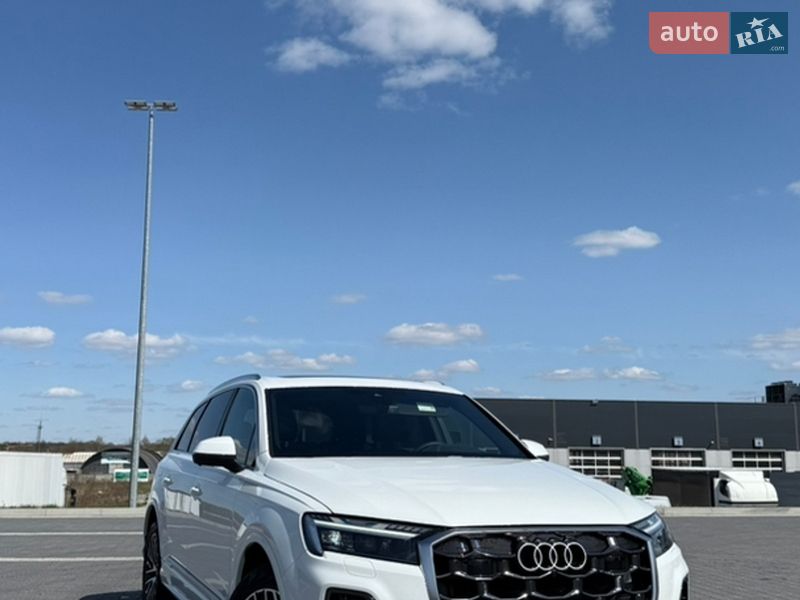 Audi Q7 2024