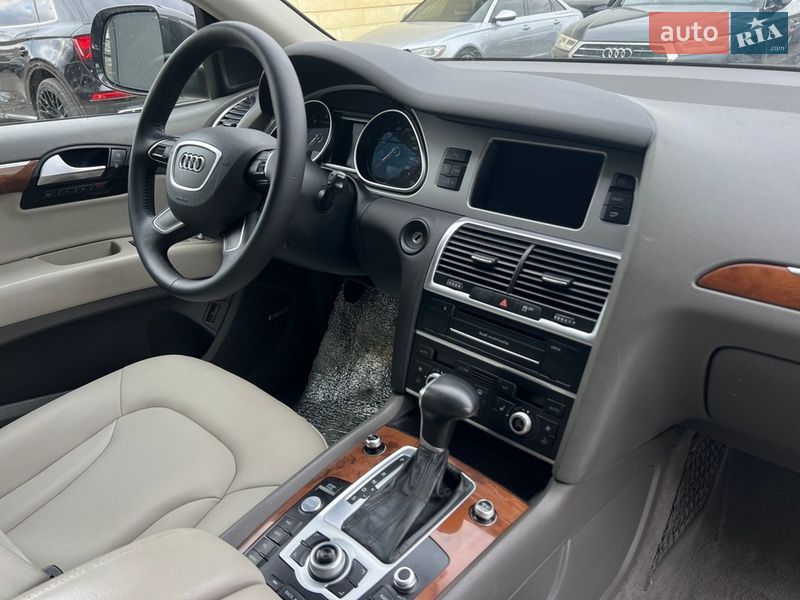 Внедорожник / Кроссовер Audi Q7 2015 в Ивано-Франковске