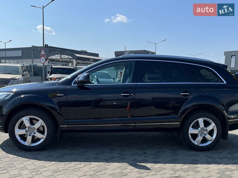 Внедорожник / Кроссовер Audi Q7 2015 в Мукачево