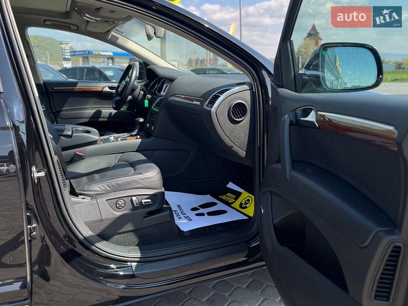 Внедорожник / Кроссовер Audi Q7 2015 в Мукачево