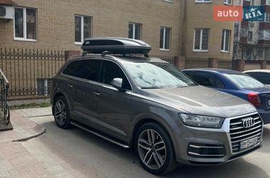 Внедорожник / Кроссовер Audi Q7 2015 в Сумах