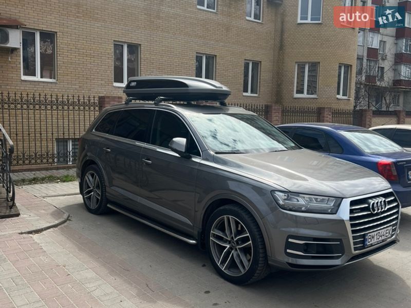 Внедорожник / Кроссовер Audi Q7 2015 в Сумах