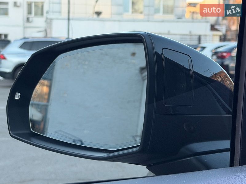 Позашляховик / Кросовер Audi Q7 2018 в Києві фото 19 Позашляховик / Кросовер Audi Q7 2018 в Києві