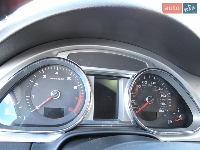 Позашляховик / Кросовер Audi Q7 2014 в Києві фото 110 Позашляховик / Кросовер Audi Q7 2014 в Києві