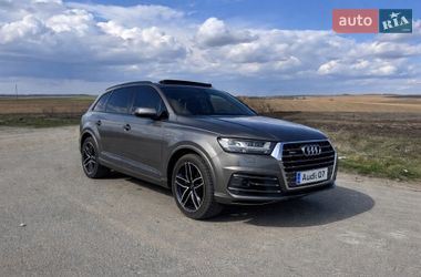 Позашляховик / Кросовер Audi Q7 2017 в Дунаївцях