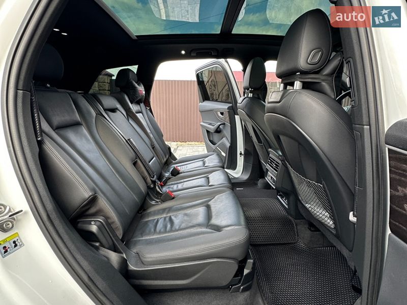Позашляховик / Кросовер Audi Q7 2019 в Луцьку
