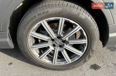 Позашляховик / Кросовер Audi Q7 2017 в Харкові