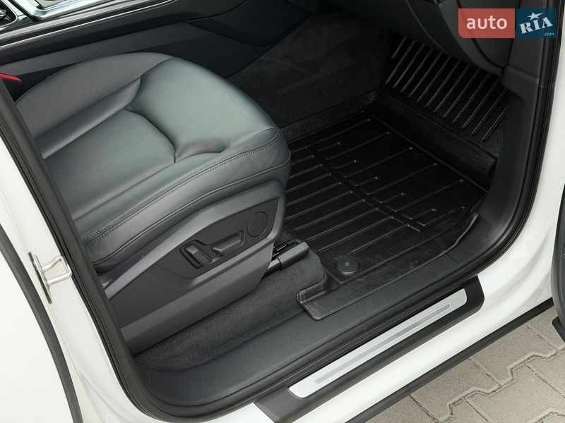 Внедорожник / Кроссовер Audi Q7 2019 в Тернополе
