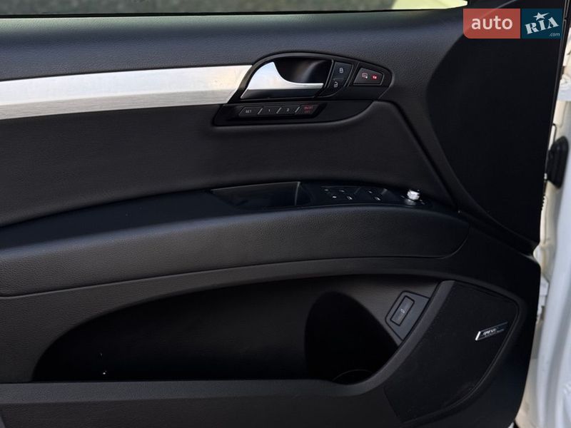 Позашляховик / Кросовер Audi Q7 2011 в Кривому Розі