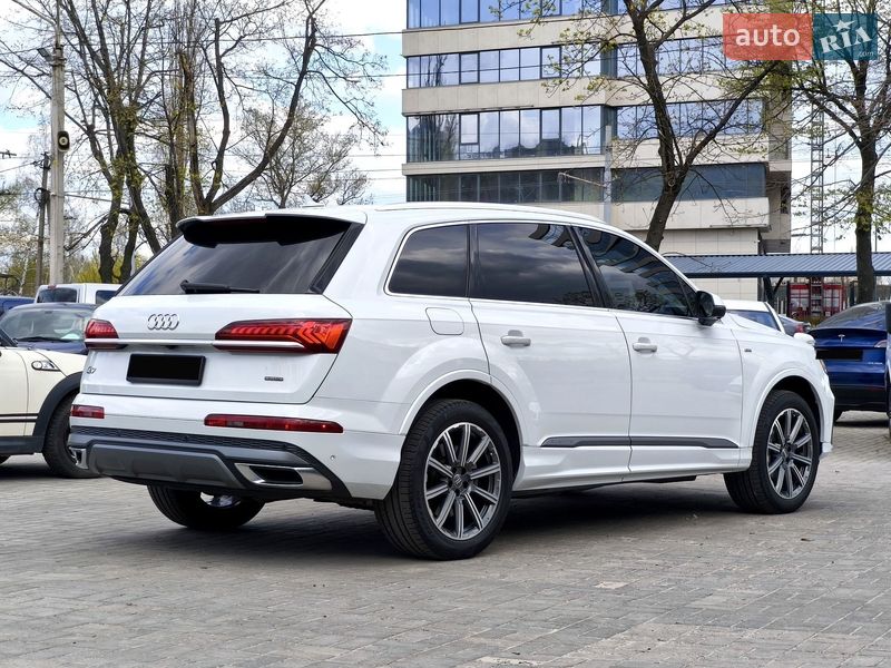 Внедорожник / Кроссовер Audi Q7 2019 в Днепре фото 6 Внедорожник / Кроссовер Audi Q7 2019 в Днепре