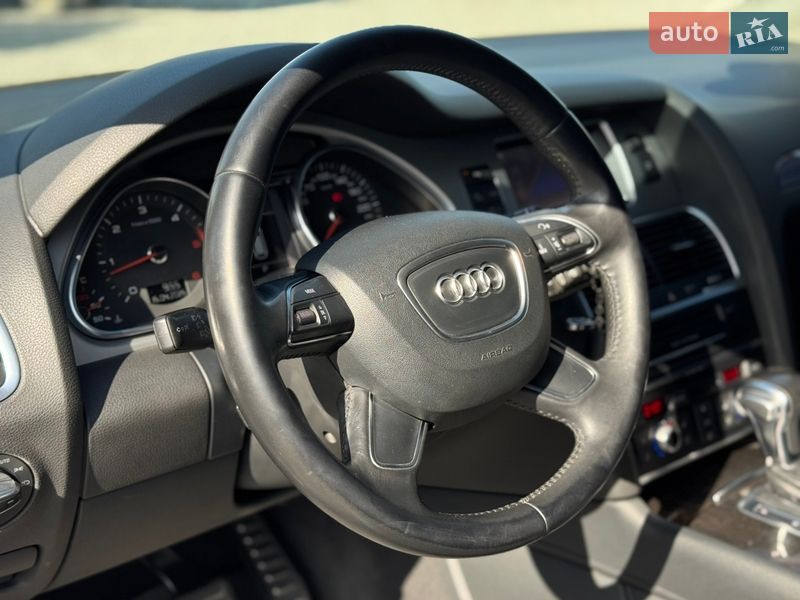Внедорожник / Кроссовер Audi Q7 2013 в Умани