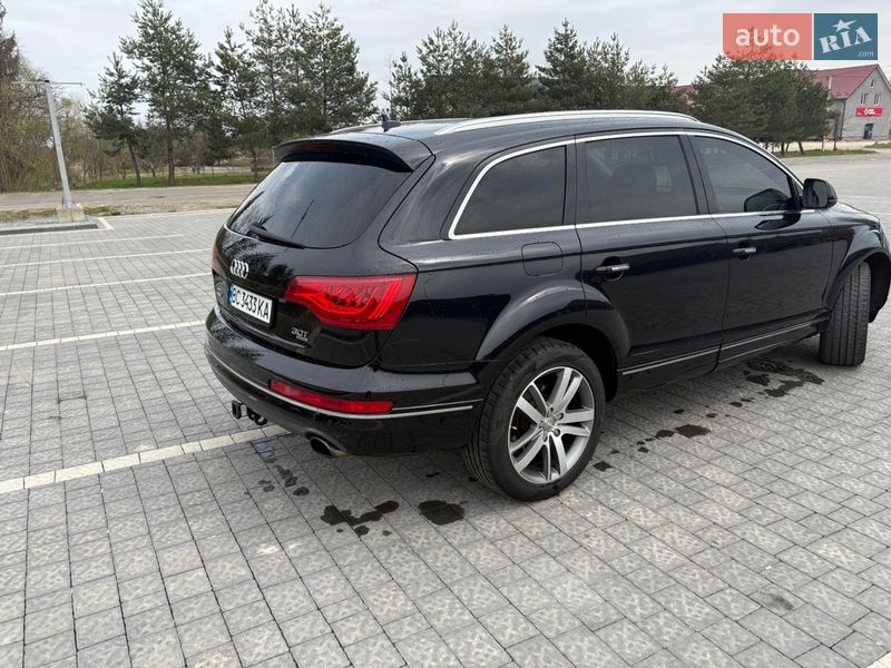 Позашляховик / Кросовер Audi Q7 2015 в Самборі