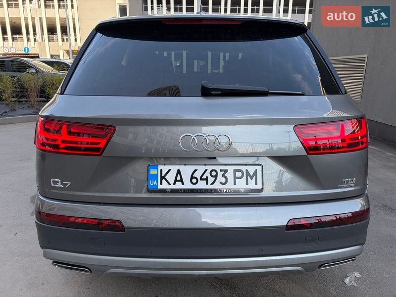 Внедорожник / Кроссовер Audi Q7 2016 в Киеве