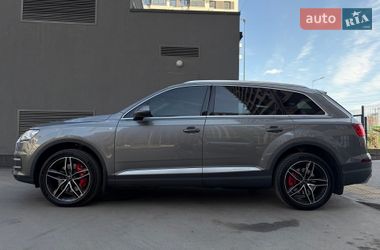 Позашляховик / Кросовер Audi Q7 2016 в Києві