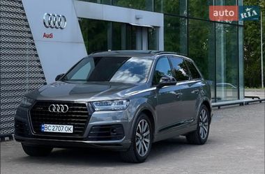 Позашляховик / Кросовер Audi Q7 2017 в Львові