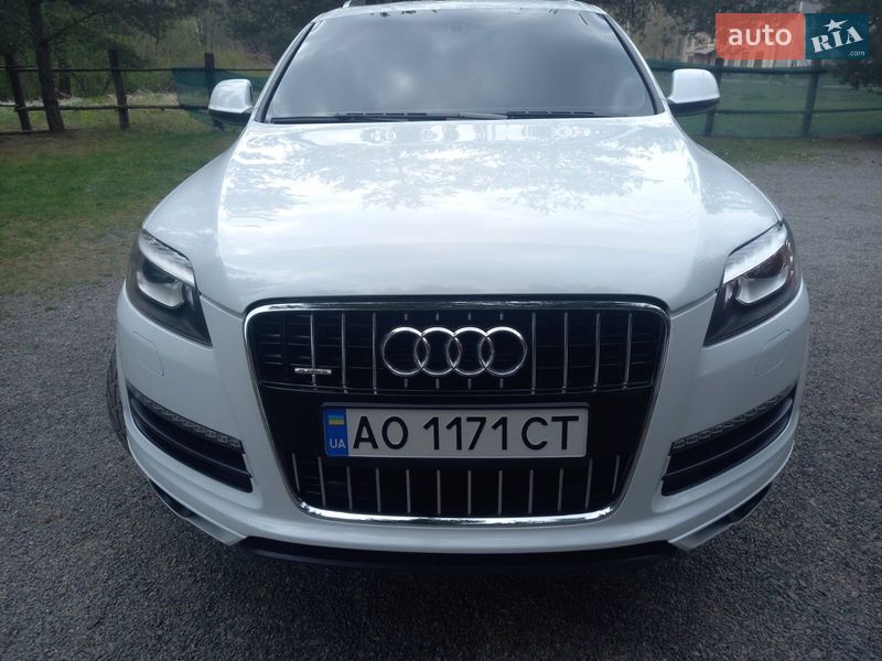 Внедорожник / Кроссовер Audi Q7 2015 в Мукачево