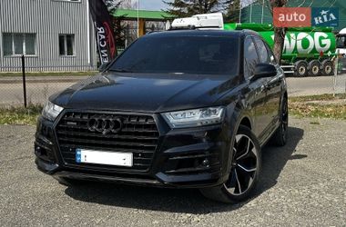 Позашляховик / Кросовер Audi Q7 2017 в Луцьку