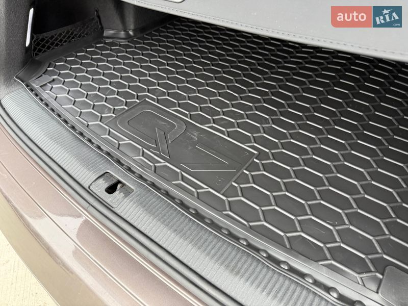 Позашляховик / Кросовер Audi Q7 2017 в Києві