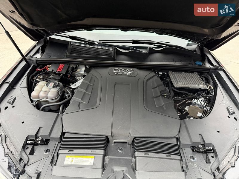 Позашляховик / Кросовер Audi Q7 2017 в Києві