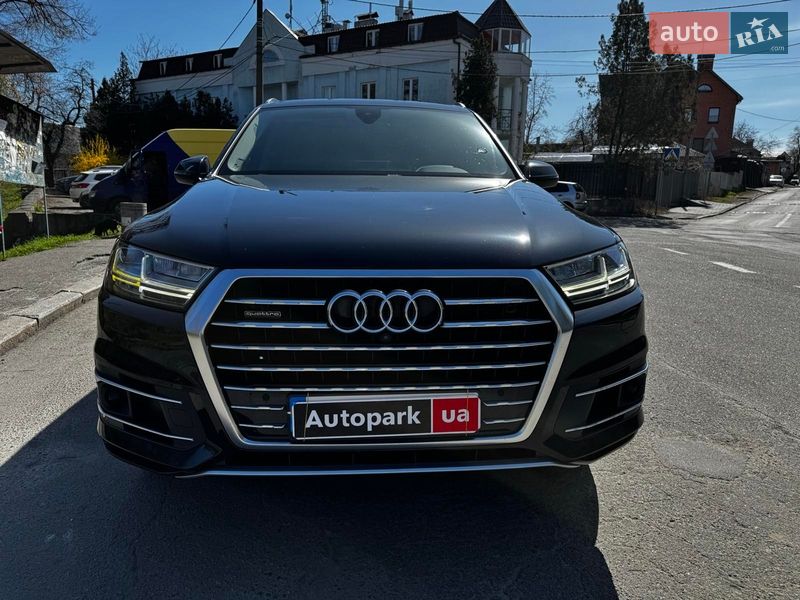 Позашляховик / Кросовер Audi Q7 2017 в Києві