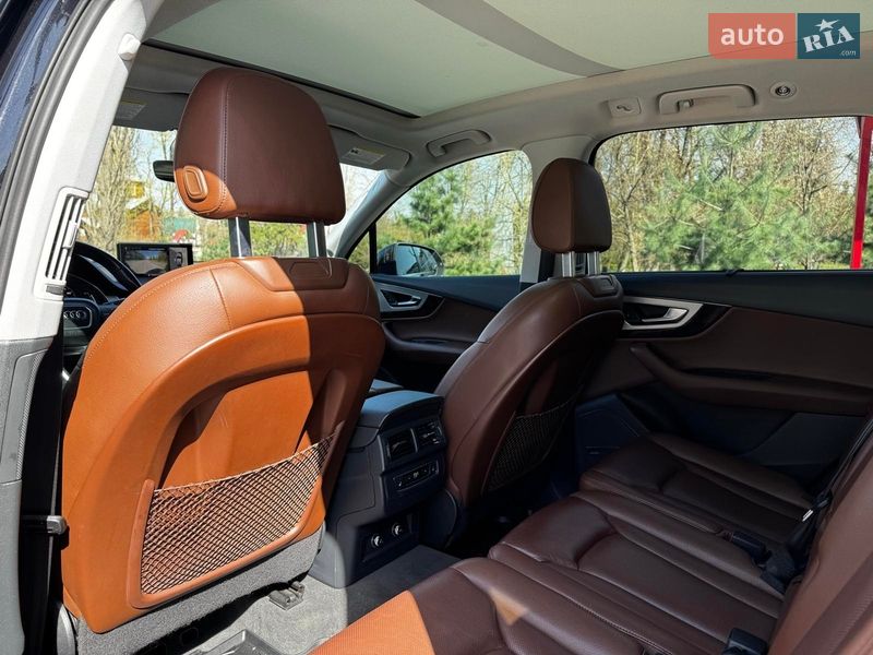 Позашляховик / Кросовер Audi Q7 2017 в Києві