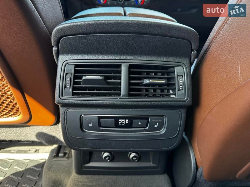 Позашляховик / Кросовер Audi Q7 2017 в Києві