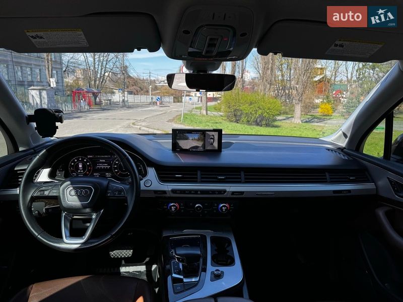 Позашляховик / Кросовер Audi Q7 2017 в Києві