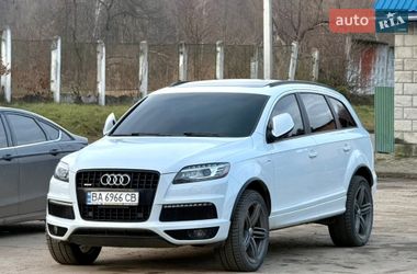 Внедорожник / Кроссовер Audi Q7 2013 в Новояворовске