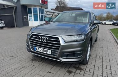 Внедорожник / Кроссовер Audi Q7 2016 в Киеве