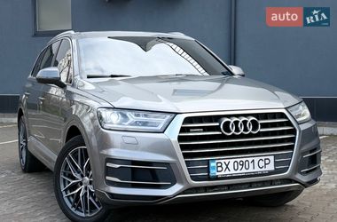 Внедорожник / Кроссовер Audi Q7 2015 в Хмельницком