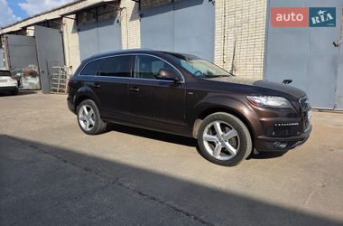 Позашляховик / Кросовер Audi Q7 2015 в Нетішині