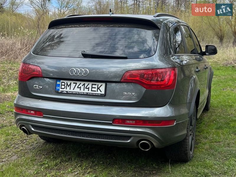 Внедорожник / Кроссовер Audi Q7 2012 в Ромнах
