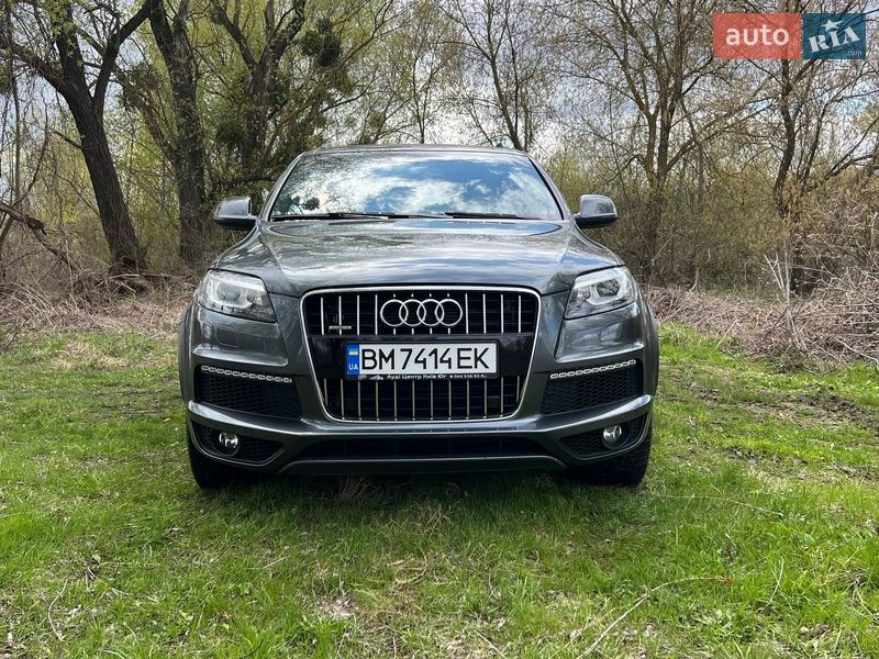 Внедорожник / Кроссовер Audi Q7 2012 в Ромнах