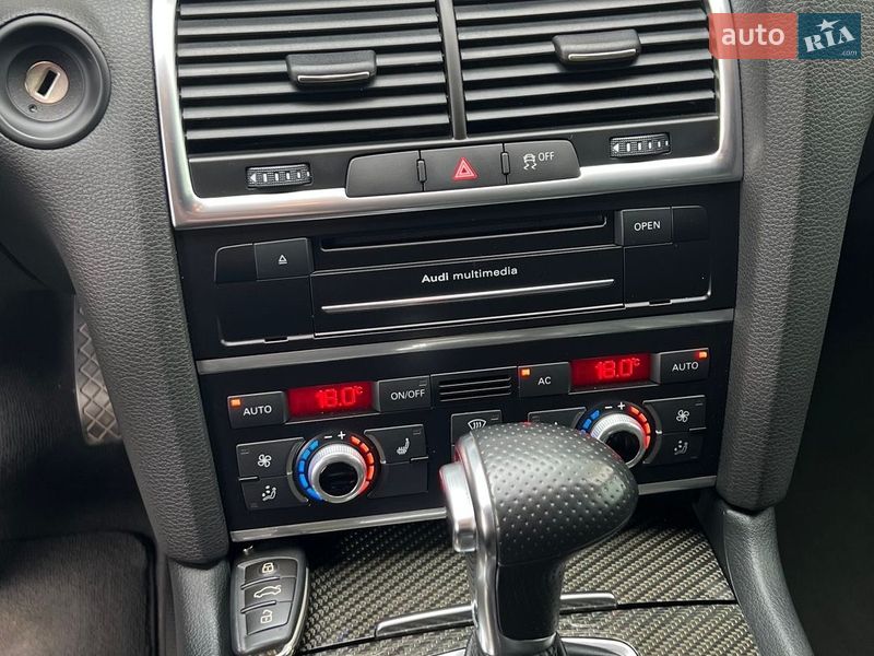 Внедорожник / Кроссовер Audi Q7 2012 в Ромнах