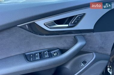 Позашляховик / Кросовер Audi Q7 2017 в Києві