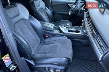 Позашляховик / Кросовер Audi Q7 2017 в Києві
