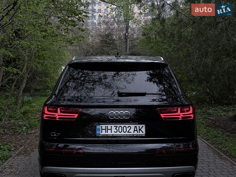 Позашляховик / Кросовер Audi Q7 2019 в Одесі