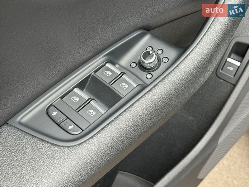 Внедорожник / Кроссовер Audi Q7 2018 в Киеве
