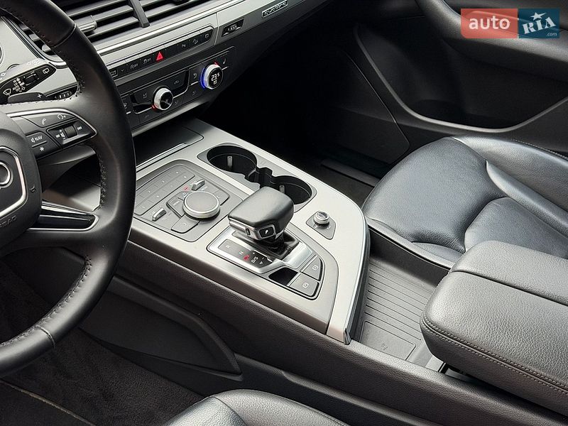 Внедорожник / Кроссовер Audi Q7 2018 в Киеве