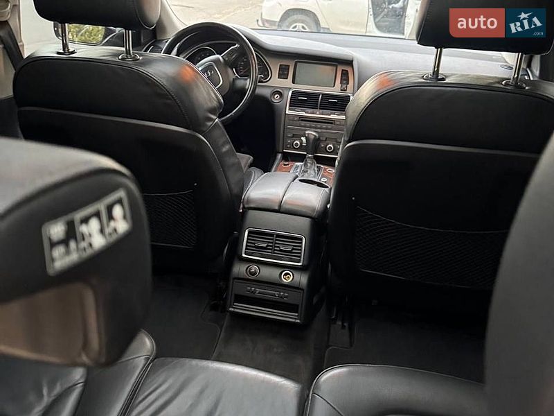 Позашляховик / Кросовер Audi Q7 2008 в Рівному