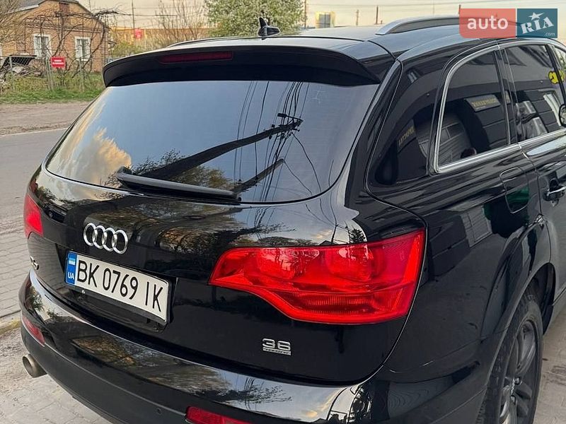 Позашляховик / Кросовер Audi Q7 2008 в Рівному