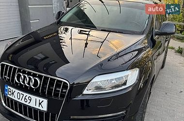 Позашляховик / Кросовер Audi Q7 2008 в Рівному