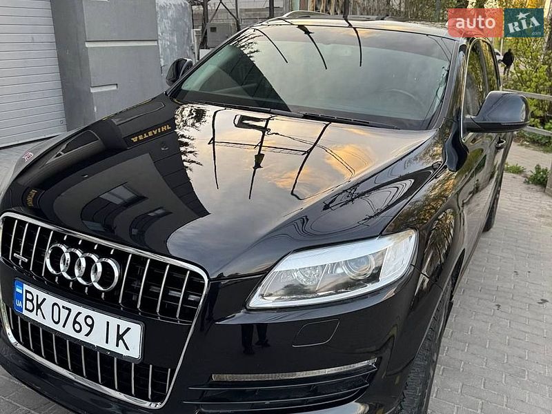 Позашляховик / Кросовер Audi Q7 2008 в Рівному